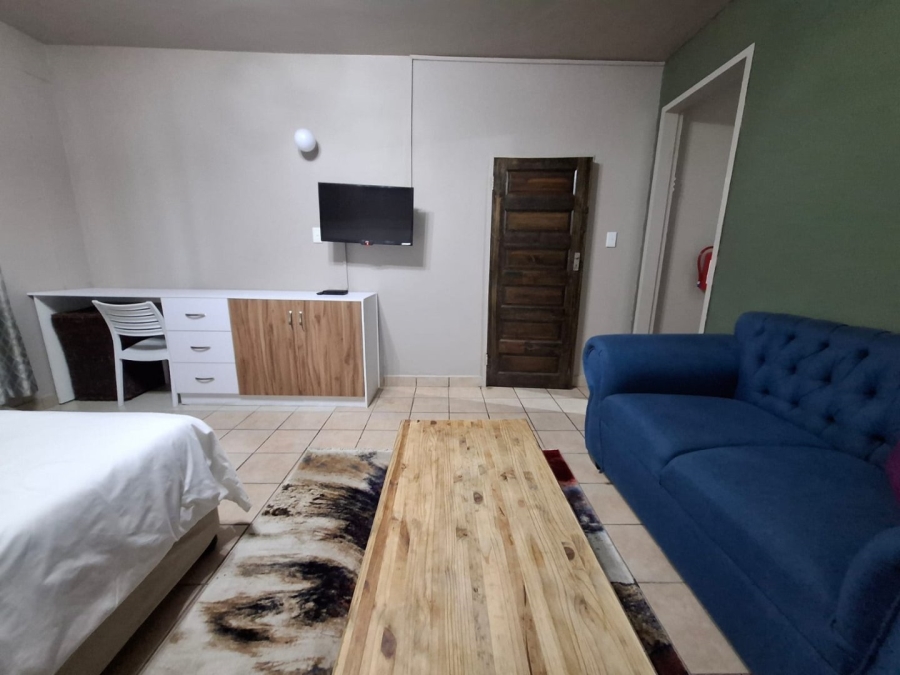 1 Bedroom Property for Sale in Bloemfontein Free State